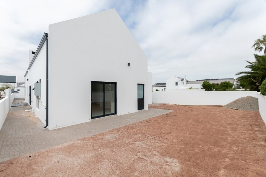 3 Bedroom Property for Sale in Brittania Beach Estate Western Cape
